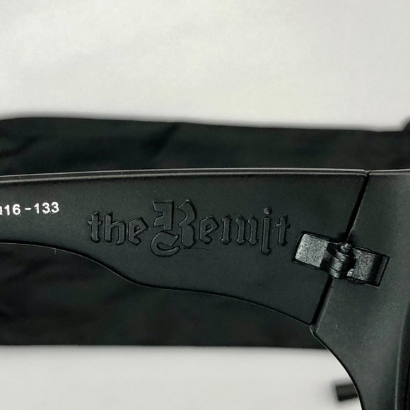 TWO New Fox Sunglasses FREE WATCH - Picture 10 of 14